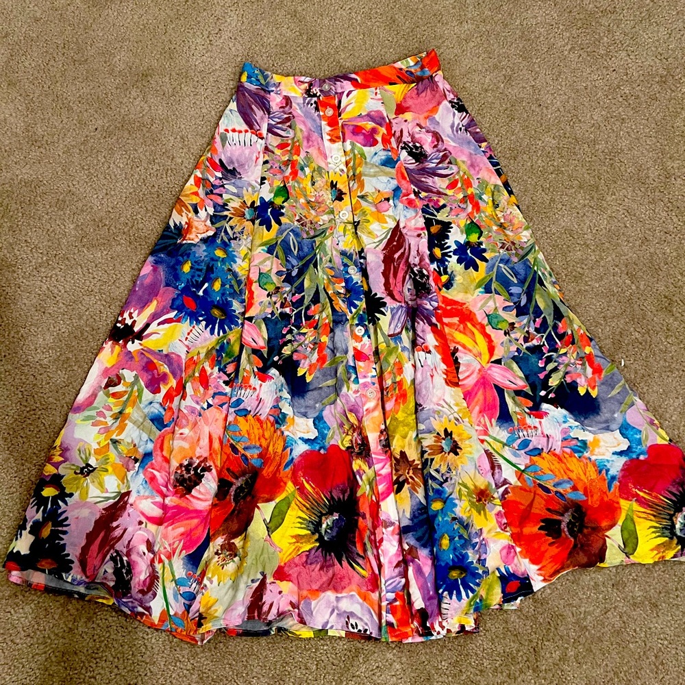 🌸🌺 H&M NEW WITH TAGS Floral Midi Skirt SZ 8 🌺🌸